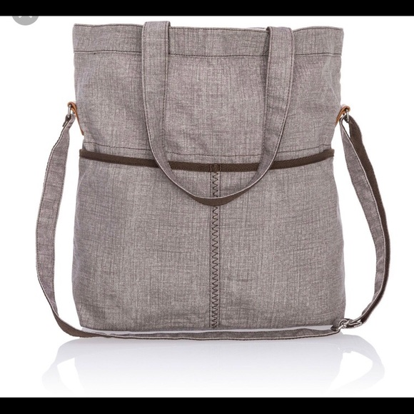 thirty-one Handbags - Thirty-One Retro Metro fold over! New!